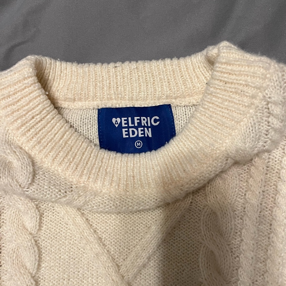 Elfric Eden Cream Cable Knit Sweater, Size small